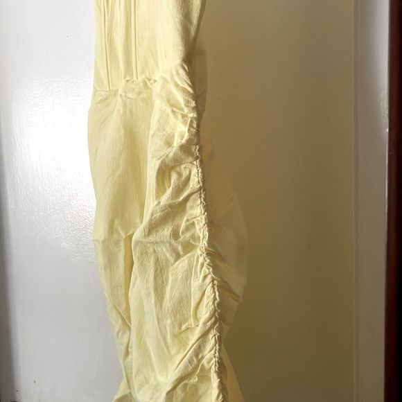 City Sleek Sz L Lots of details in ruched Spring dress nwt! - Picture 4 of 8